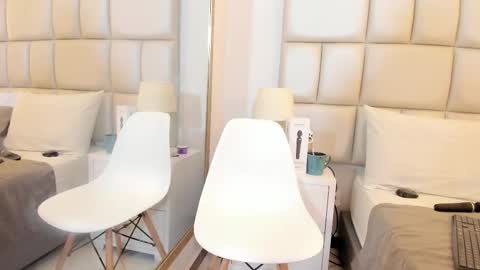 susanthomass online show from March 2026 07:43:02 PM