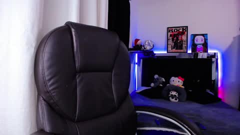 Susanyrosa online show from April 2026 04:32:01 AM