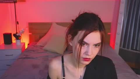 Susie online show from November 2025 10:03:02 AM