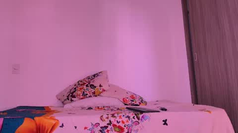 Andrea online show from July 2026 07:08:02 PM