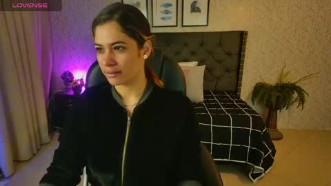 Snapshot of sussy__stone chatting on December 2024 12:29:02 PM online show from December 2024 12:29:02 PM