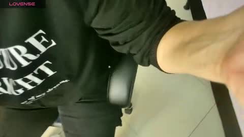 Snapshot of sussy__stone chatting on December 2024 12:15:01 PM online show from December 2024 12:15:01 PM