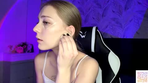 Jessica online show from November 2025 05:07:01 PM