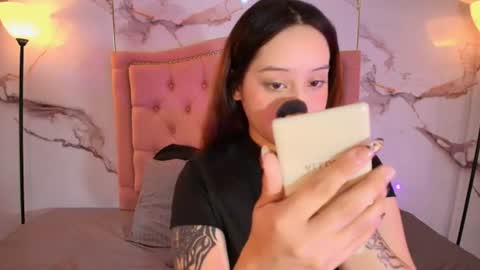 Snapshot of suxan_white chatting on June 2026 01:11:01 PM suxan_white online show from June 2026 01:11:01 PM