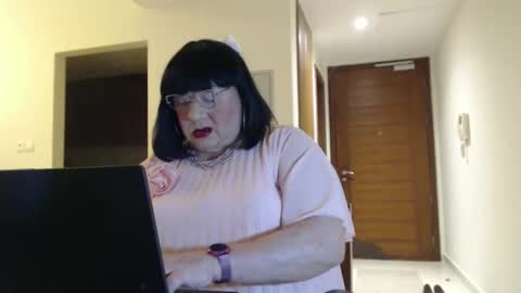 Snapshot of suzannebanci chatting on April 2026 03:06:01 PM My name is Sissy or more fully Suzanna Aprilia Maria Mariquita Catarina Chinita Banci. Soy una puta - que chimba ladybug online show from April 2026 03:06:01 PM