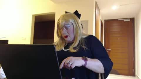 My name is Sissy or more fully Suzanna Aprilia Maria Mariquita Catarina Chinita Banci. Soy una puta - que chimba ladybug online show from May 2026 04:23:01 PM