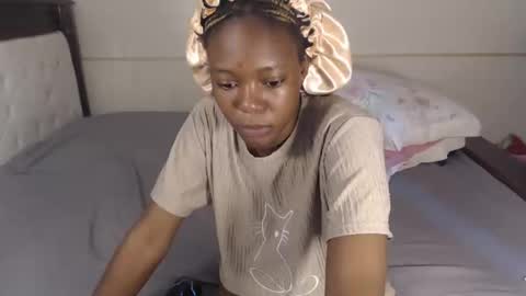 Snapshot of suzyblack4 chatting on March 2026 07:15:01 AM Suzy online show from March 2026 07:15:01 AM