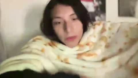 Snapshot of suzyishellawet chatting on October 2025 04:13:01 AM Suzy online show from October 2025 04:13:01 AM