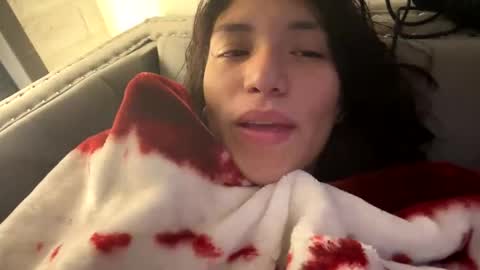 Snapshot of suzyishellawet chatting on November 2025 02:54:01 PM Suzy online show from November 2025 02:54:01 PM