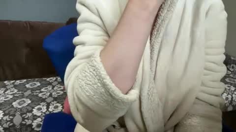 Snapshot of suzysummerrrrrrrrr chatting on September 2025 09:57:02 AM The real sugar baby Suzy Summer online show from September 2025 09:57:02 AM