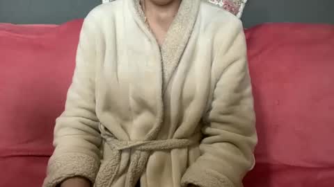 Snapshot of suzysummerrrrrrrrr chatting on September 2025 09:58:01 AM The real sugar baby Suzy Summer online show from September 2025 09:58:01 AM