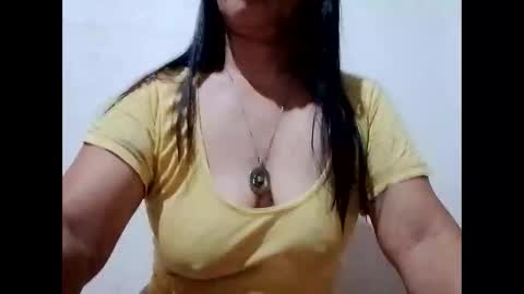 Snapshot of suzzie_hot chatting on February 2025 08:46:01 PM suzzie_hot online show from February 2025 08:46:01 PM