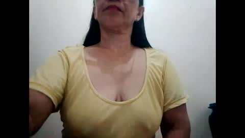 Snapshot of suzzie_hot chatting on February 2025 08:42:01 PM suzzie_hot online show from February 2025 08:42:01 PM