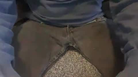 Snapshot of svscruz831 chatting on December 2024 07:22:01 PM VersDad55 online show from December 2024 07:22:01 PM