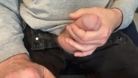 Snapshot of svscruz831 chatting on October 2025 04:51:01 PM VersDad55 online show from October 2025 04:51:01 PM