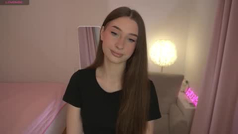 sweeetiiefox online show from February 2026 07:14:02 PM