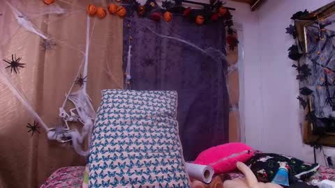 Debora  online show from October 2025 11:55:01 AM