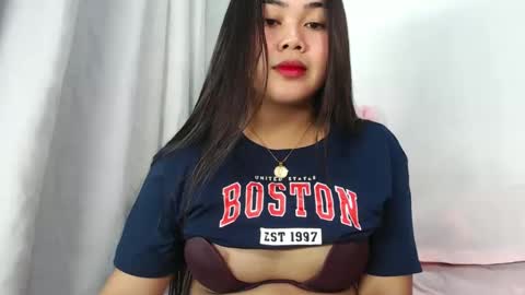 Snapshot of sweet18_jasmine chatting on January 2025 11:40:02 AM sweet18_jasmine online show from January 2025 11:40:02 AM