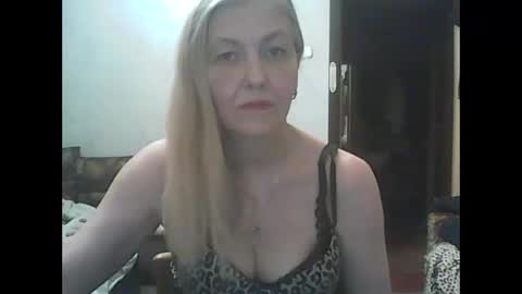 sweet4blonde67 online show from January 2025 05:56:01 PM