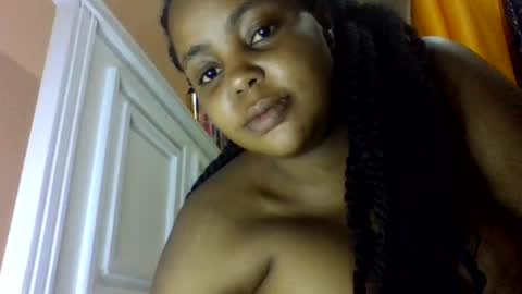 Snapshot of sweet52537 chatting on July 2026 09:43:01 PM sweet52537 online show from July 2026 09:43:01 PM