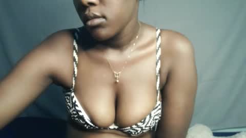 sweet69berry online show from December 2025 07:14:02 AM