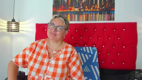 Snapshot of sweet__mature chatting on October 2025 04:39:01 PM Carolina online show from October 2025 04:39:01 PM