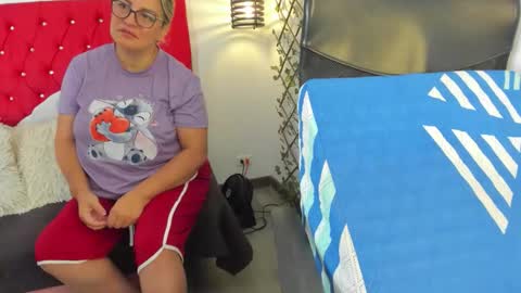 Snapshot of sweet__mature chatting on October 2025 02:45:02 PM Carolina online show from October 2025 02:45:02 PM