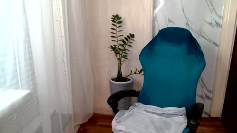 Snapshot of sweet__mooon chatting on December 2024 06:35:01 AM sweet__mooon online show from December 2024 06:35:01 AM