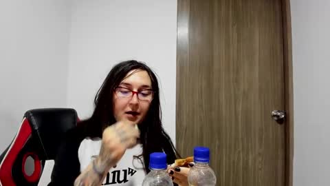 Snapshot of sweet__suck69bitch chatting on February 2025 02:51:02 AM sweet__suck69bitch online show from February 2025 02:51:02 AM