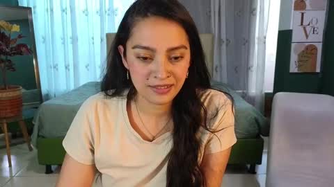 Snapshot of sweet_ahinara chatting on January 2025 07:31:01 PM sweet_ahinara online show from January 2025 07:31:01 PM