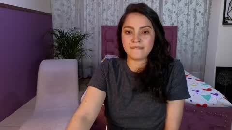 Snapshot of sweet_ahinara chatting on September 2025 09:47:02 PM sweet_ahinara online show from September 2025 09:47:02 PM