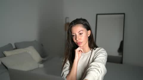 Snapshot of sweet_and_honest chatting on November 2025 09:06:01 PM Dorothea online show from November 2025 09:06:01 PM