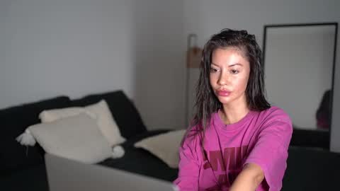 Snapshot of sweet_and_honest chatting on November 2025 09:25:01 PM Dorothea online show from November 2025 09:25:01 PM