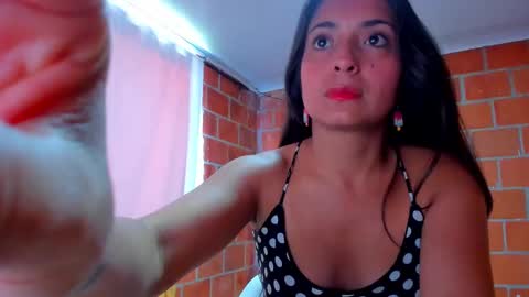 sweet and hot alaia online show from September 2025 03:46:01 PM