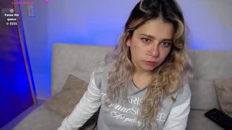 Bella Valery online show from November 2025 07:03:02 AM