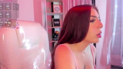 Snapshot of sweet_bellaa_ chatting on June 2026 04:49:01 AM Bella online show from June 2026 04:49:01 AM