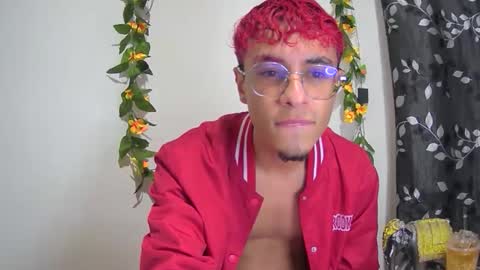 Snapshot of sweet_boy2224 chatting on November 2025 01:37:01 AM sweet_boy2224 online show from November 2025 01:37:01 AM