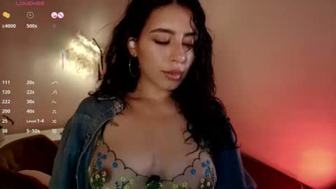 Snapshot of sweet_cami1 chatting on July 2026 02:09:02 AM Camila online show from July 2026 02:09:02 AM