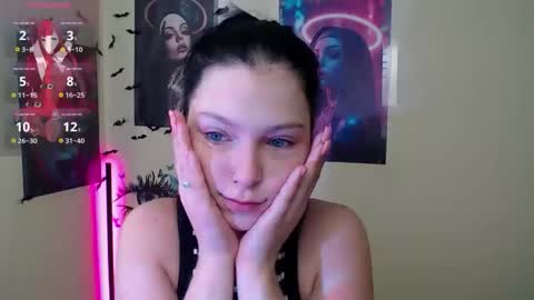 Snapshot of sweet_cherryg chatting on October 2025 07:36:03 AM Ivy online show from October 2025 07:36:03 AM