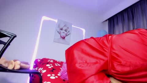 Snapshot of sweet_cinamon69 chatting on April 2026 07:07:02 PM Canela online show from April 2026 07:07:02 PM