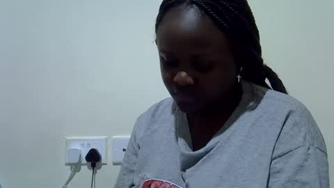 Snapshot of sweet_cindy8 chatting on September 2025 06:53:01 PM Queen cindy online show from September 2025 06:53:01 PM