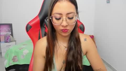 sweet_coral_ online show from February 2026 01:16:01 PM