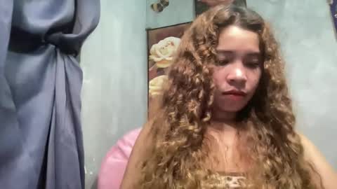 Snapshot of sweet_daisy04 chatting on February 2026 03:43:01 PM Daisy online show from February 2026 03:43:01 PM