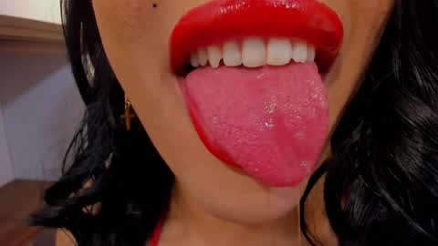 sweet_eliizabeth online show from April 2026 12:39:01 PM