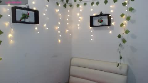 Snapshot of sweet_feeling30 chatting on November 2025 10:54:01 PM carolina online show from November 2025 10:54:01 PM