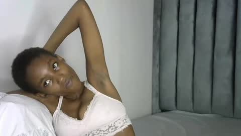 Snapshot of sweet_freaky chatting on December 2025 07:53:02 PM sweet_freaky online show from December 2025 07:53:02 PM