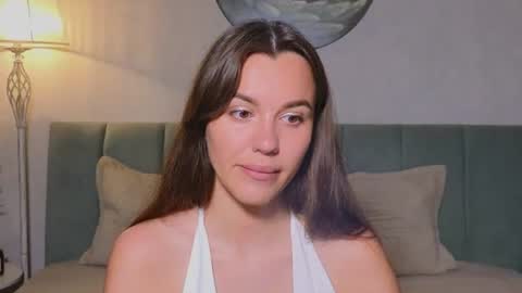 Snapshot of sweet_haeven chatting on June 2026 08:17:01 PM Im Mia.LOVELY PATTERNS 100 120 160 200 my toy buzzes from 2 tip online show from June 2026 08:17:01 PM