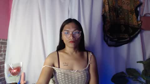 Snapshot of sweet_hanna22 chatting on May 2026 09:45:01 PM hanna mae online show from May 2026 09:45:01 PM