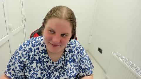 Snapshot of sweet_karla_la chatting on June 2026 12:07:02 PM Karla online show from June 2026 12:07:02 PM