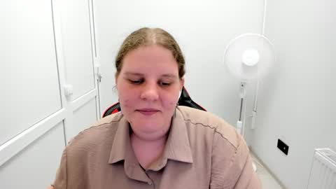 Snapshot of sweet_karla_la chatting on July 2026 01:37:02 PM Karla online show from July 2026 01:37:02 PM